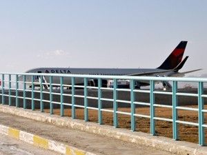 Konya'da uçakların kışı başladı!