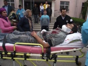 Taşlama makinesine parmağını ve çenesini kaptırdı