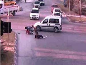 İlginç kaza anları kamerada