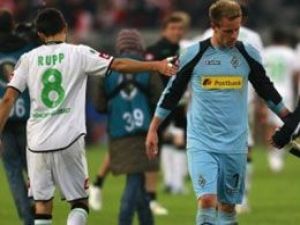 Mönchengladbach'a evinde şok!