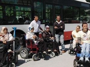 Engelli vatandaşa otobüs engeli