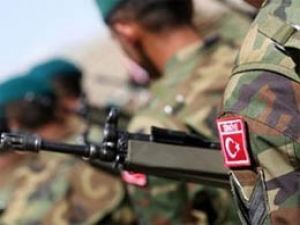 İki asker intihar etti!