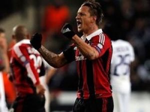 Mexes'ten İbrahimoviç'i aratmayan gol - İZLE