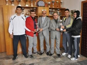 Özel İdare Kick Boks'ta Türkiye şampiyonu
