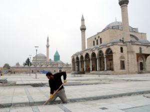 Mevlana'nın ''Kubbe-i Hadra''sı açığa çıktı