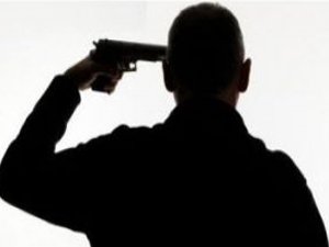 Emniyet amirinin sır dolu intiharı!