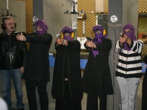 Şiddete karşı silahlı savunma