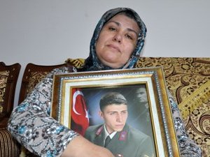 'O bayrak hiçbir zaman inmeyecek'