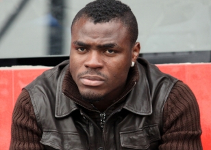 Emenike'ye hapis şoku!