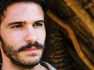 Tolgahan Sayışman: Namaz kılıyorum