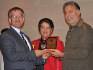 Akşehir'de Erol Büyükburç konseri