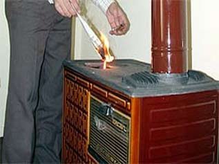 Duman 5 kişiyi zehirledi