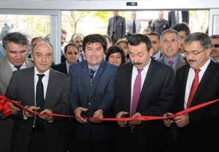 Dev laboratuvar binası açıldı