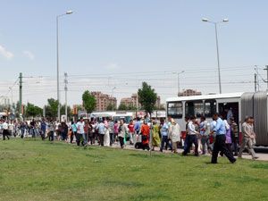 Tramvayın çalışmayacağı duyurulmayınca çile arttı