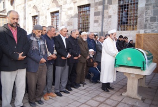 Ekrem Keleş'in annesi vefat etti