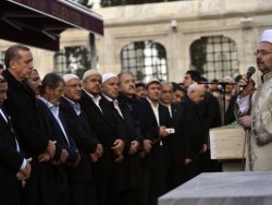 Erdoğan Said Nursi'nin talebesini uğurladı