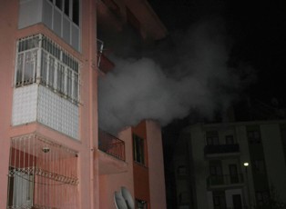 1 yaşındaki Ömer'in ağlaması ailesini kurtardı