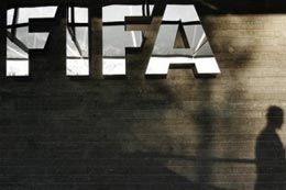 Bursa Stadı'nda kapı söktürdü!