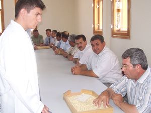 Karapınar'da ilk arpa alımı yapıldı
