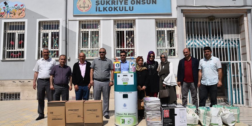 Selçuklu Belediyesinden çevreci okula ödül