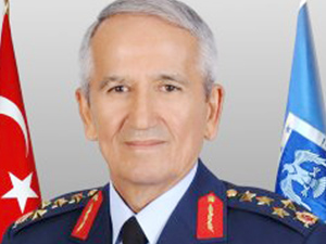 Olay komutana başarı madalyası