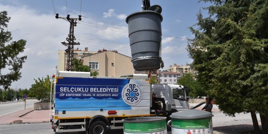 Selçuklu’da çöp konteynerlerinin temizliği yapılıyor