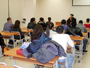 Üniversite öğrencilerine kurs