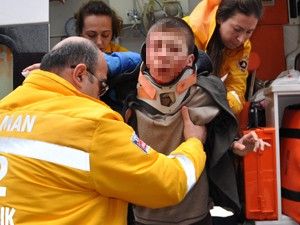 Minibüs öğrenci servis minibüsüyle çarpıştı: 5 yaralı