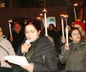 KESK üyelerinden meşaleli basın açıklaması