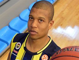 Fenerbahçeli yıldızı ağlattılar!