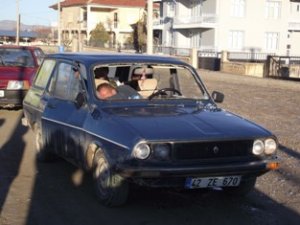 Kulu'da otomobil yayaya çarptı