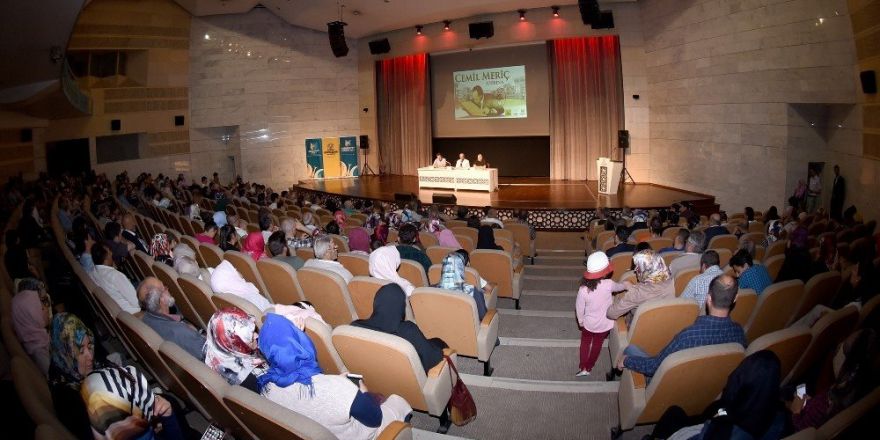 Konya’da Cemil Meriç anıldı