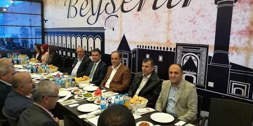 Başkan Özaltun, belediye çalışanlarıyla iftarda buluştu