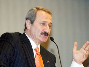 Çinli bir otomotiv firması Konya’da fabrika kuracak