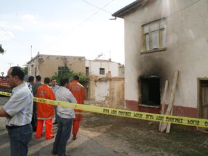 Yaşlı kadın, yanarak öldü