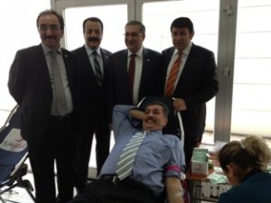 Mali müşavirlerden kan bağışı