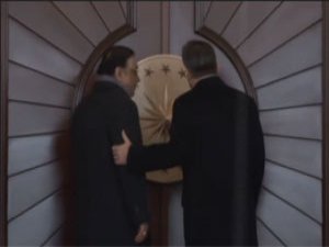 Cumhurbaşkanı Gül kapıda kaldı!