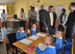 ''Oku kitabını al altını''