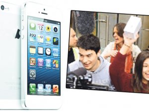 Türkiye 3 günde 50 bin ‘iPhone 5’ kaptı!