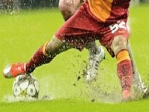 Arena’nın zeminine kazma vuruluyor