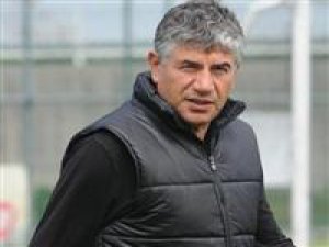 Mersin İY hocasını buldu