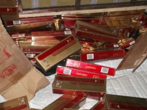 15 bin 700 paket kaçak sigara ele geçirildi