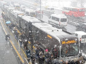 İstanbul'da kar yağışı başladı