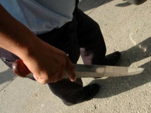 Aksaray'da bıçaklı kavga: 2'si polis, 3 yaralı