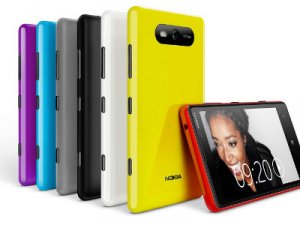 Lumia 820 satışa çıktı