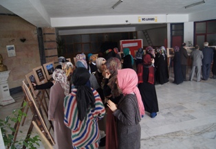 Öğrenciler kendi sergilerini açtı