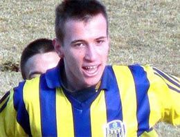 Beşiktaş 18'lik golcüyü kaptı