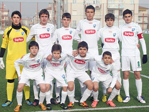 Anadolu'nun U15'leri abilerine acımadı:1-0