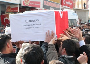 Şehit polise son görev