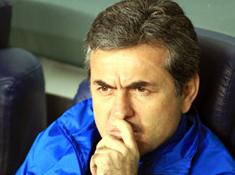 Fenerbahçe'de bombalar patlıyor